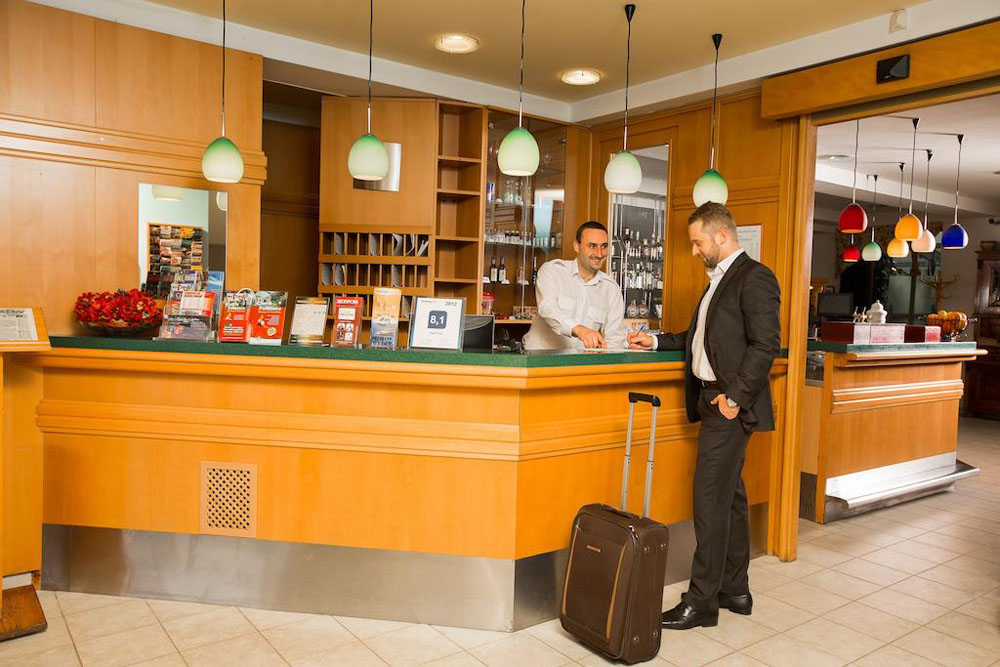 flyin.com